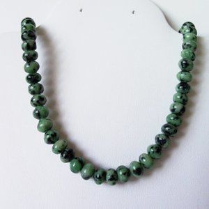 Natural Zoisite gemstone necklace (#958)